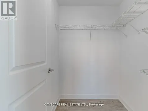 120 Eagle Rock Way Vaughan ON L6A 5C2