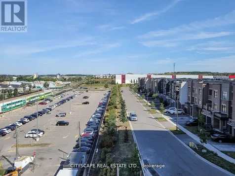 120 Eagle Rock Way Vaughan ON L6A 5C2