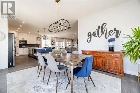 5758 Fernbank Road Ottawa ON K2S 1B6