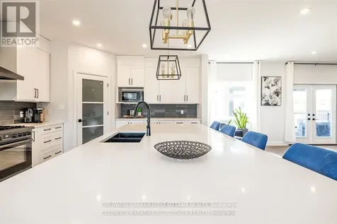 5758 Fernbank Road Ottawa ON K2S 1B6