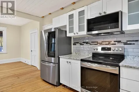 804 Hunter Street Selwyn ON K0L 1H0