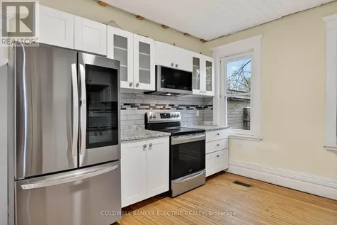 804 Hunter Street Selwyn ON K0L 1H0