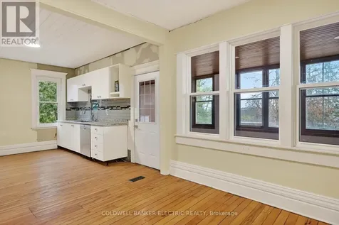 804 Hunter Street Selwyn ON K0L 1H0