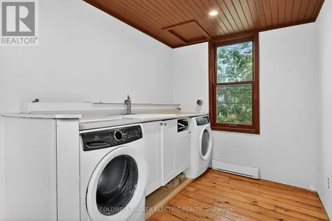 804 Hunter Street Selwyn ON K0L 1H0