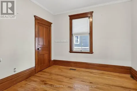 804 Hunter Street Selwyn ON K0L 1H0