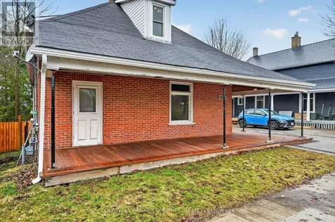 804 Hunter Street Selwyn ON K0L 1H0