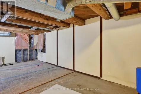 804 Hunter Street Selwyn ON K0L 1H0