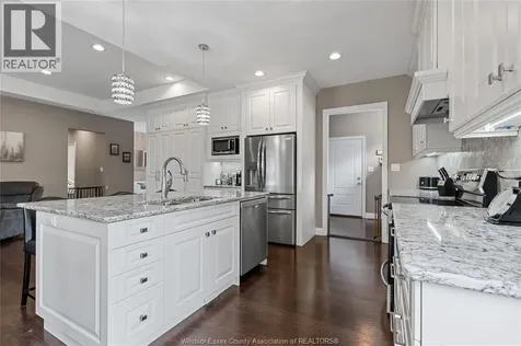 24 Peachtree Lane Chatham ON N7L 0G3