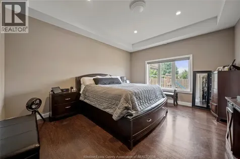 24 Peachtree Lane Chatham ON N7L 0G3