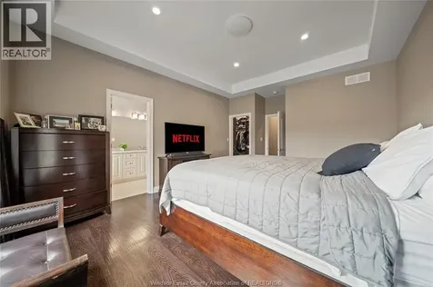 24 Peachtree Lane Chatham ON N7L 0G3
