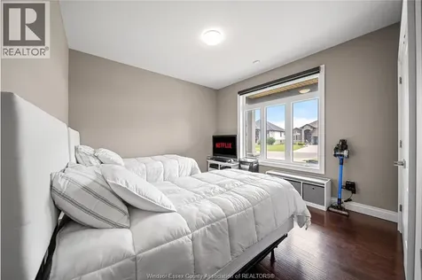 24 Peachtree Lane Chatham ON N7L 0G3