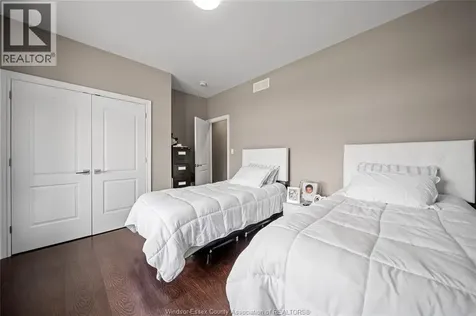 24 Peachtree Lane Chatham ON N7L 0G3
