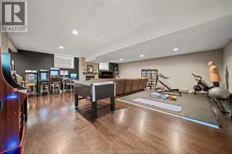 24 Peachtree Lane Chatham ON N7L 0G3