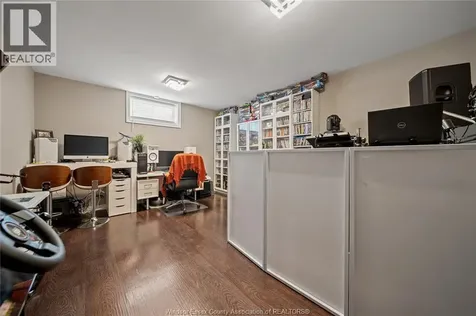 24 Peachtree Lane Chatham ON N7L 0G3