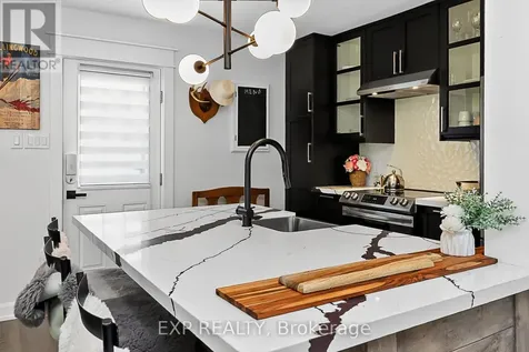 15 Dawson Drive Collingwood ON L9Y 5B4