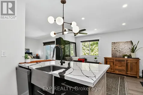 15 Dawson Drive Collingwood ON L9Y 5B4