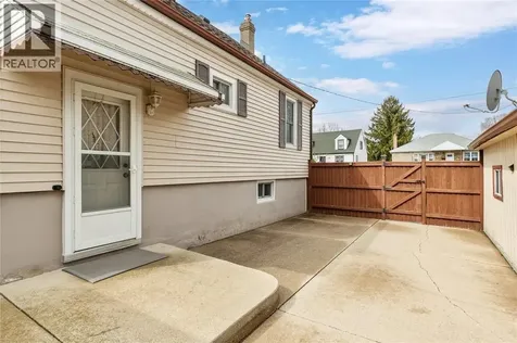 748 Alexander Street Sarnia ON N7T 5G8