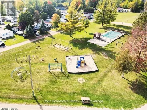 613 Oak Crescent Centre Wellington ON N1M 2W5
