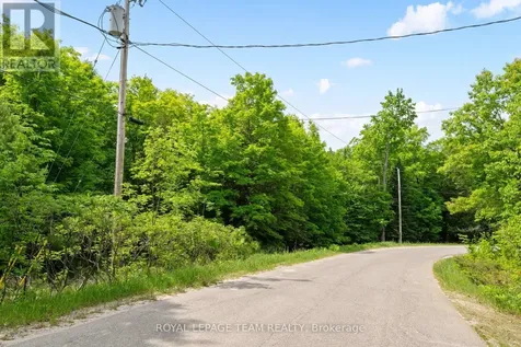 00 Maple Street Lanark Highlands ON K0G 1M0