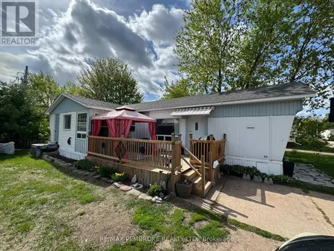 72 Pinehurst Estates Petawawa ON K8H 2H2