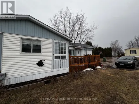 72 Pinehurst Estates Petawawa ON K8H 2H2