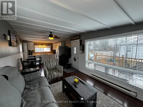 72 Pinehurst Estates Petawawa ON K8H 2H2