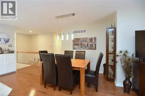 20 Meadowlands Boulevard Ancaster ON L9K 1J5