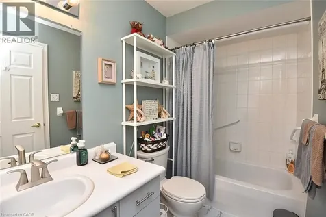 20 Meadowlands Boulevard Ancaster ON L9K 1J5