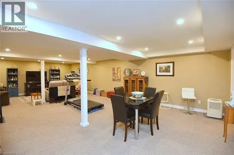 20 Meadowlands Boulevard Ancaster ON L9K 1J5