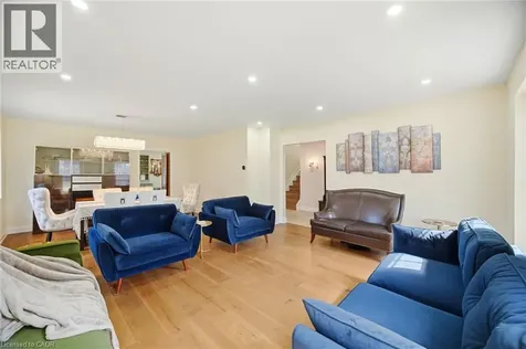 38 Leclaire Street Hamilton ON L9C 5X3
