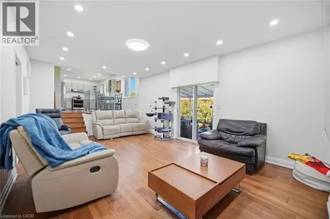 38 Leclaire Street Hamilton ON L9C 5X3