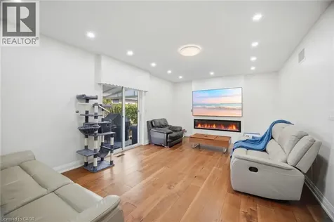 38 Leclaire Street Hamilton ON L9C 5X3