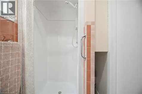 38 Leclaire Street Hamilton ON L9C 5X3