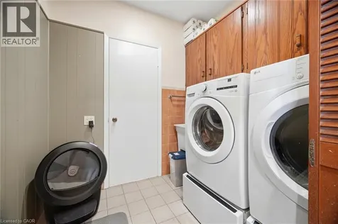 38 Leclaire Street Hamilton ON L9C 5X3