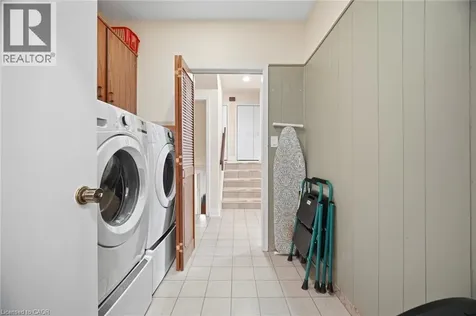 38 Leclaire Street Hamilton ON L9C 5X3