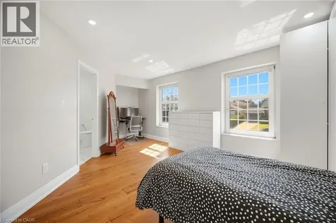 38 Leclaire Street Hamilton ON L9C 5X3