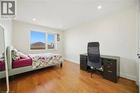 38 Leclaire Street Hamilton ON L9C 5X3