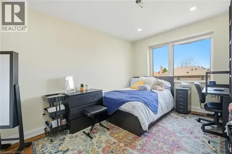 38 Leclaire Street Hamilton ON L9C 5X3