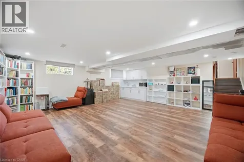 38 Leclaire Street Hamilton ON L9C 5X3
