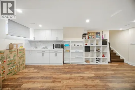 38 Leclaire Street Hamilton ON L9C 5X3