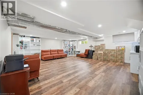 38 Leclaire Street Hamilton ON L9C 5X3