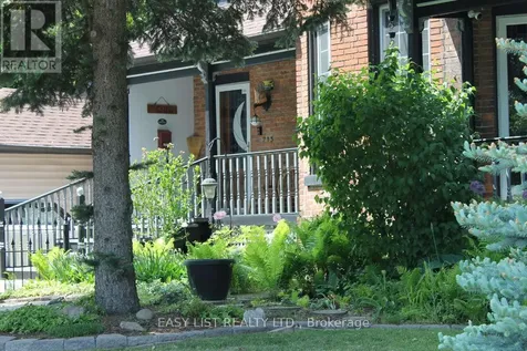 213 Vidal Street South Sarnia ON N7T 2T4
