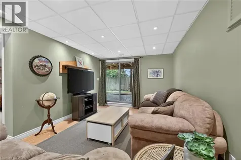 25 Hamilton Street South Waterdown ON L8B 0L1