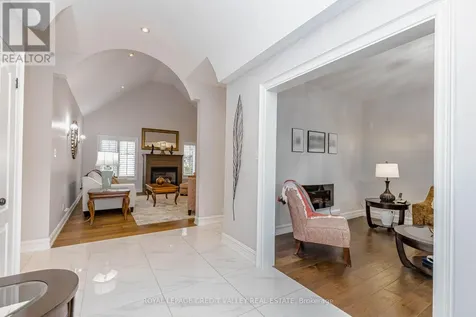 48 Rayburn Meadows Road East Garafraxa ON L9W 7E7