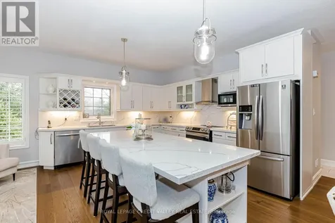 48 Rayburn Meadows Road East Garafraxa ON L9W 7E7