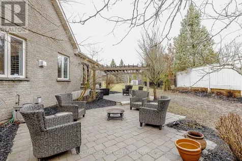 48 Rayburn Meadows Road East Garafraxa ON L9W 7E7