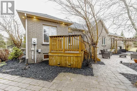 48 Rayburn Meadows Road East Garafraxa ON L9W 7E7