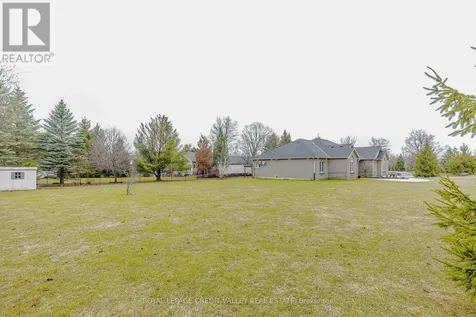48 Rayburn Meadows Road East Garafraxa ON L9W 7E7