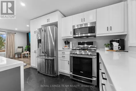 25 Frontenac Crescent Deep River ON K0J 1P0