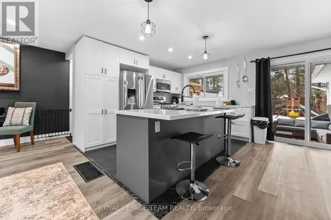 25 Frontenac Crescent Deep River ON K0J 1P0
